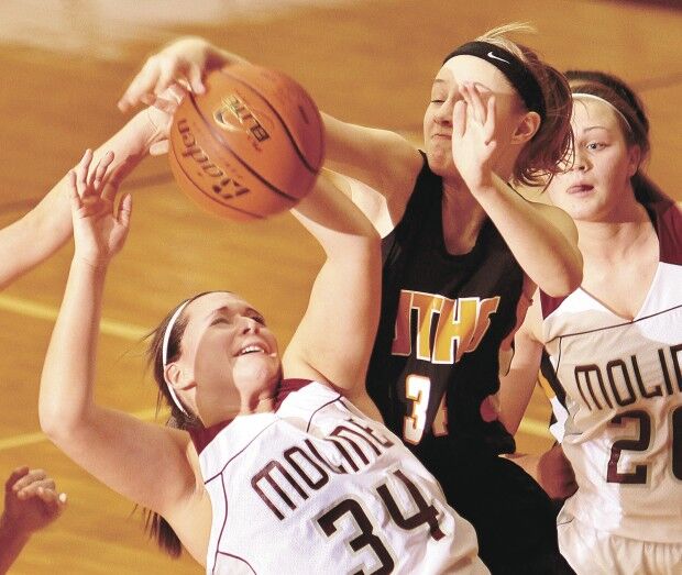 Moline_UTGirls1_1512